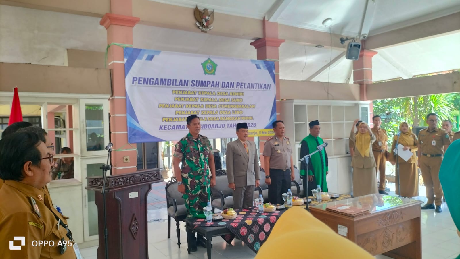 Kepala KUA Kecamatan Sidoarjo Hadiri Pengambilan Sumpah dan Pelantikan Penjabat Kepala Desa di Kecamatan Sidoarjo